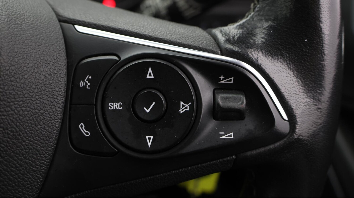 Used Vauxhall Crossland 2022 for sale - 76226443: Photo 24