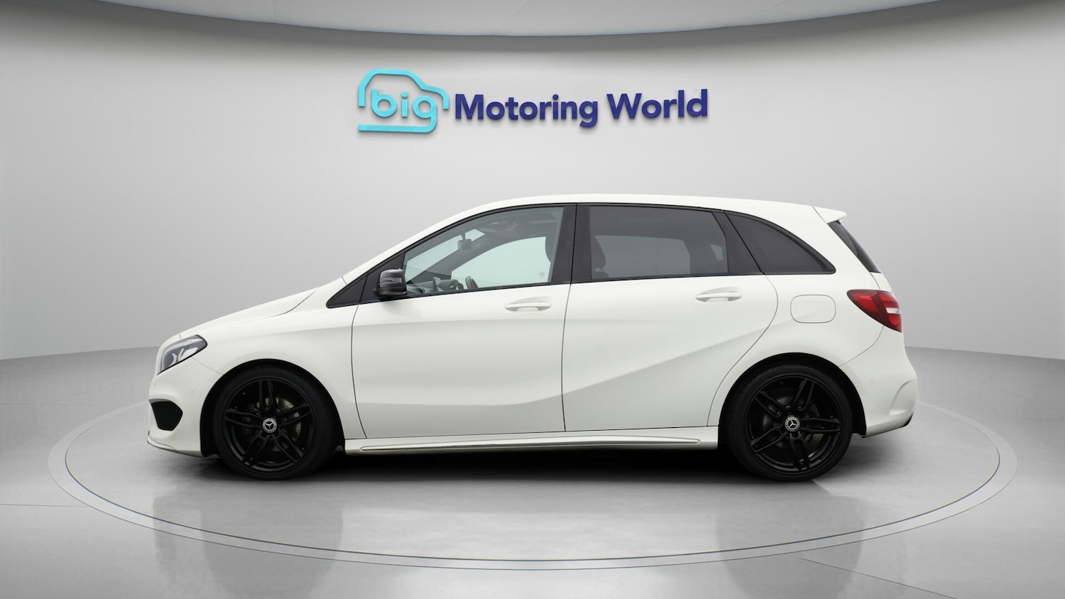 Used Mercedes-Benz B Class 2017 for sale - 76550558: Photo 5