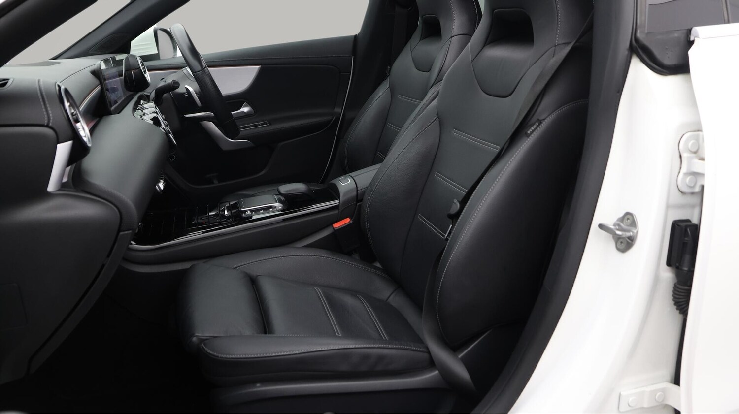 Used Mercedes-Benz CLA 2021 for sale - 76433259: Photo 15