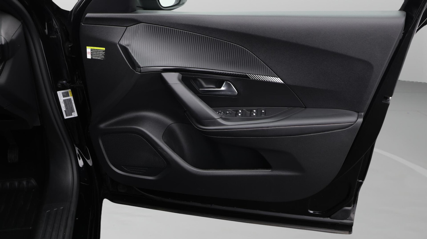 Used Peugeot 2008 2024 for sale - 76702454: Photo 16