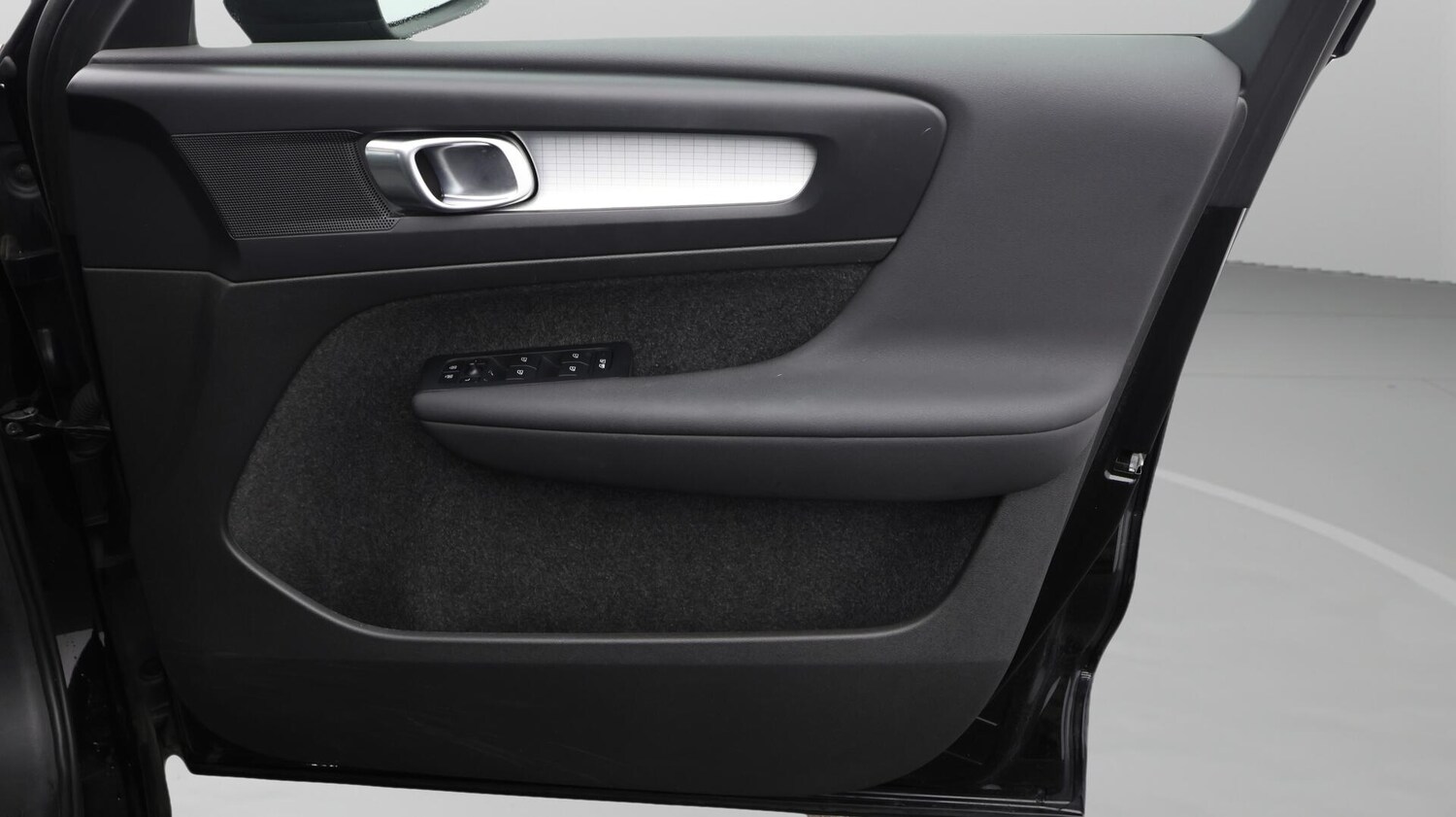 Used Volvo XC40 2022 for sale - 76512842: Photo 16