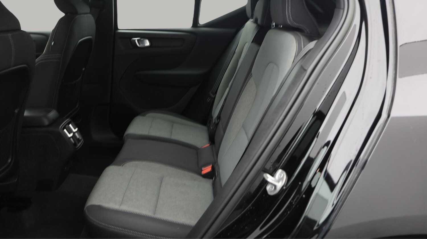 Used Volvo XC40 2022 for sale - 76512842: Photo 17