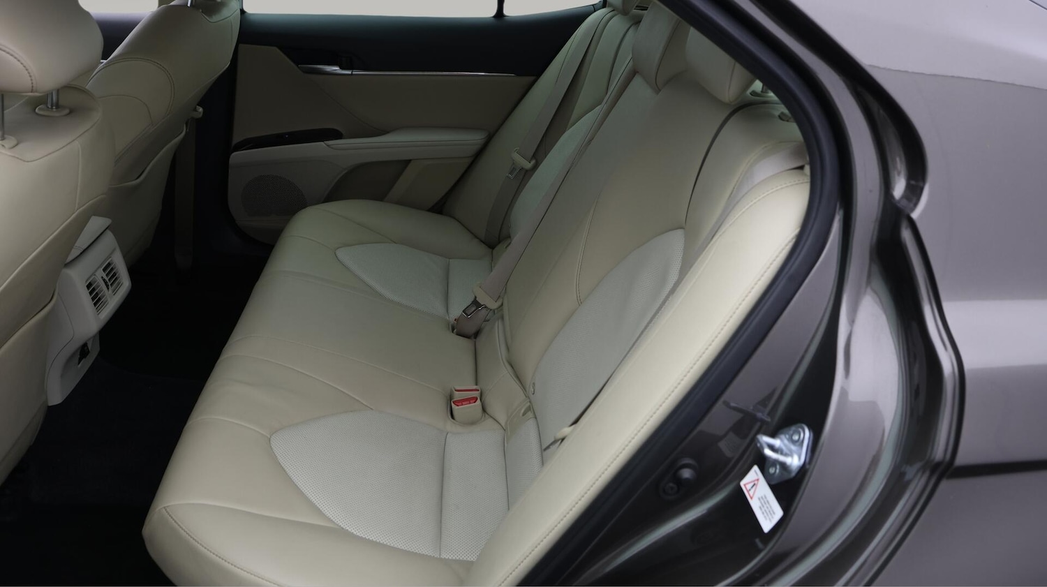 Used Toyota Camry 2020 for sale - 76440961: Photo 17