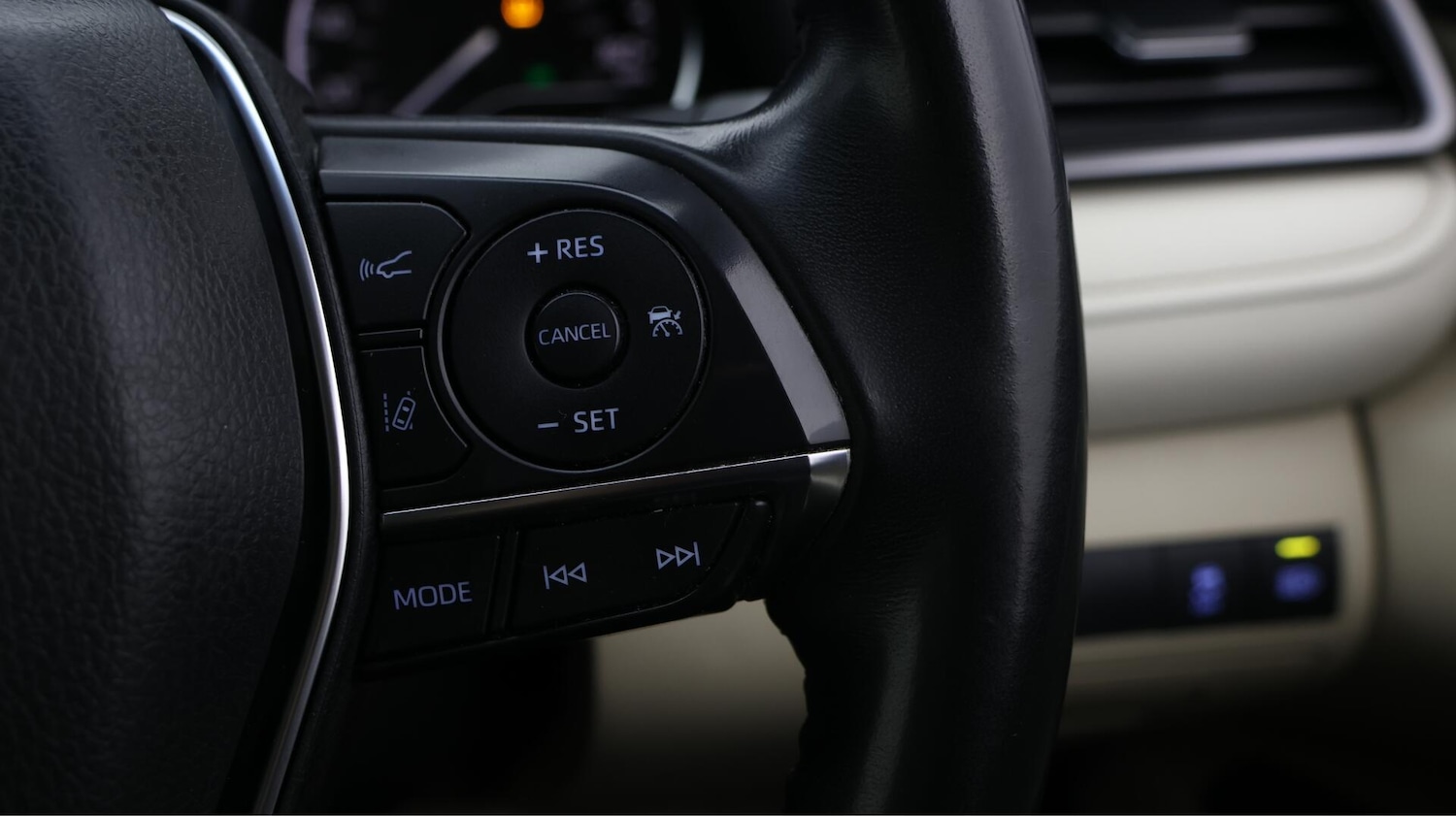 Used Toyota Camry 2020 for sale - 76440961: Photo 25