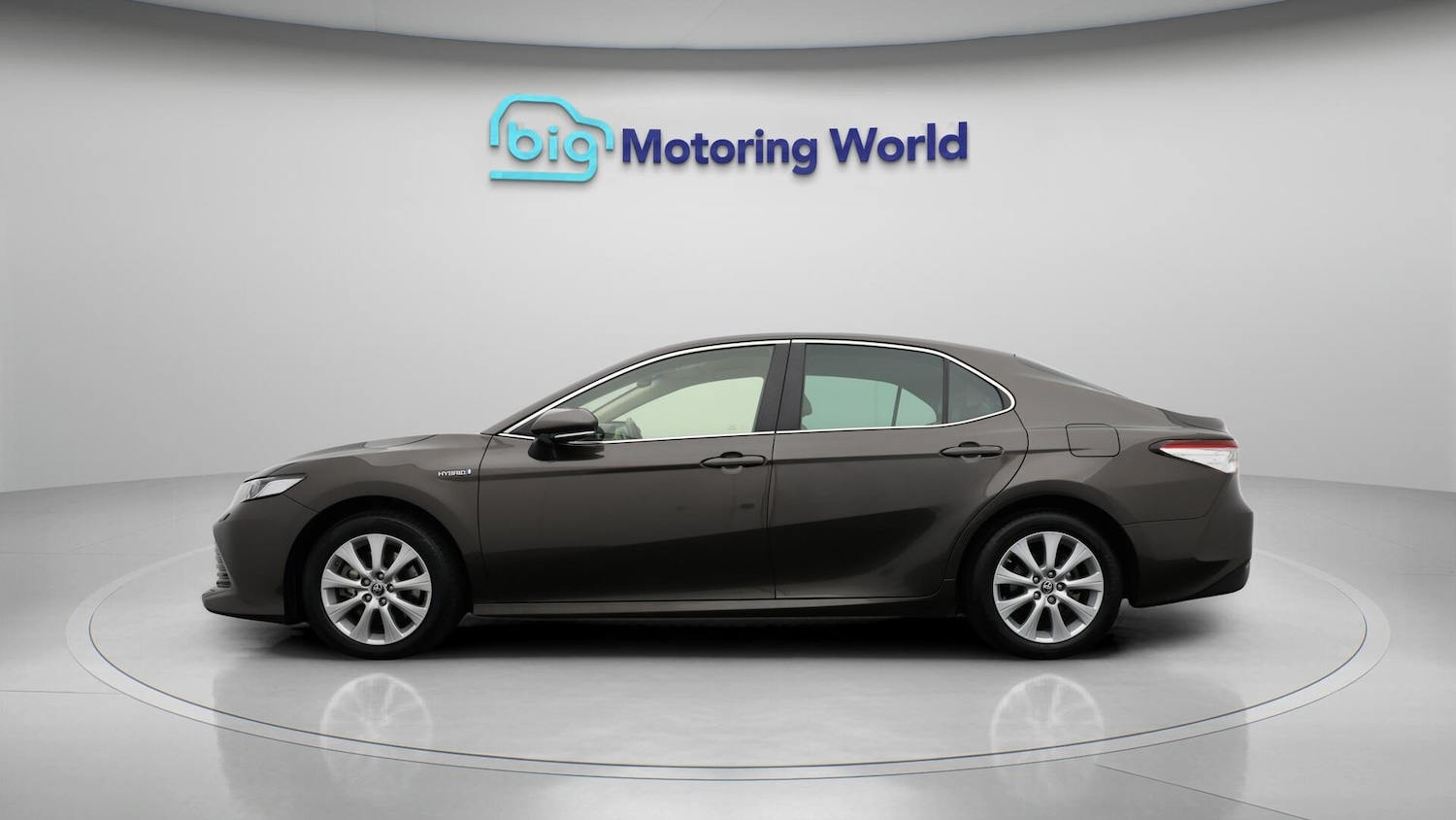 Used Toyota Camry 2020 for sale - 76440961: Photo 5