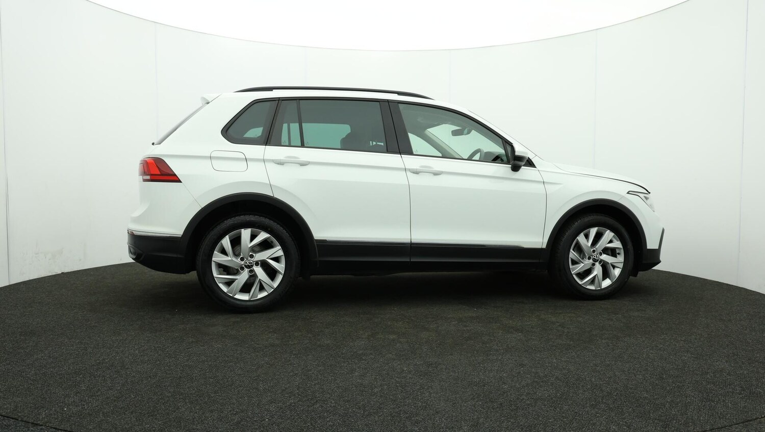 Used Volkswagen Tiguan 2022 for sale - 76059485: Photo 24