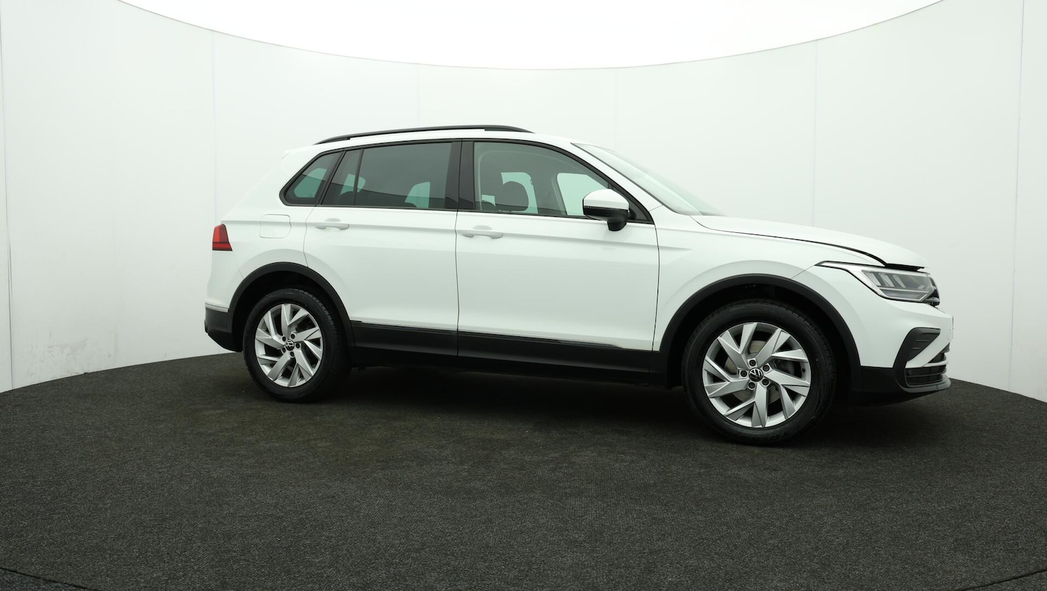 Used Volkswagen Tiguan 2022 for sale - 76059485: Photo 36