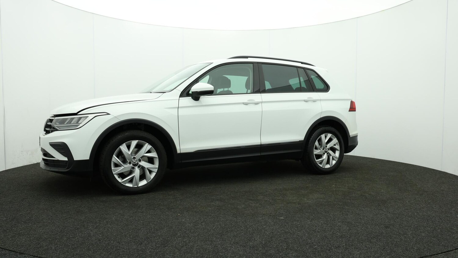 Used Volkswagen Tiguan 2022 for sale - 76059485: Photo 65