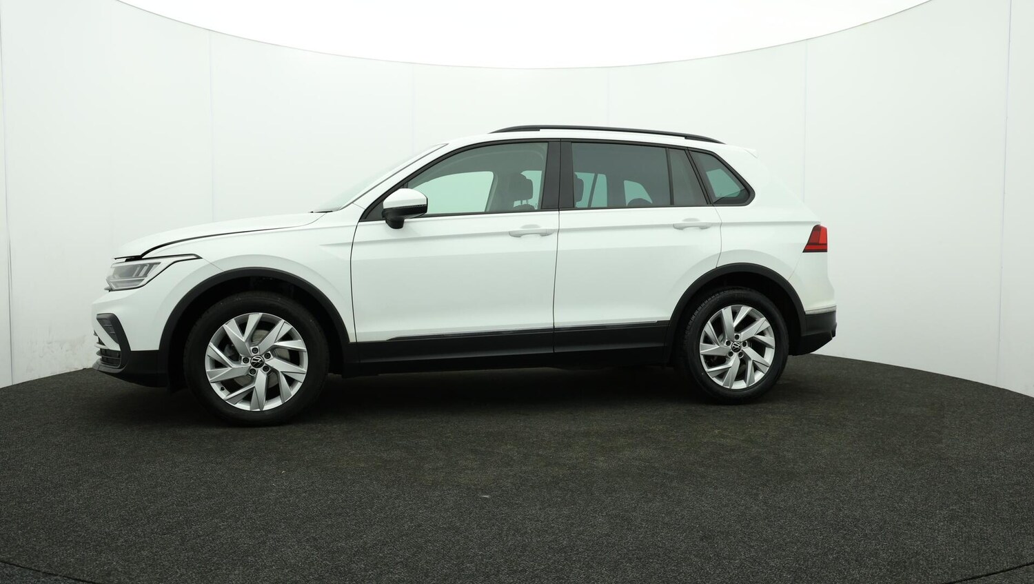 Used Volkswagen Tiguan 2022 for sale - 76059485: Photo 68