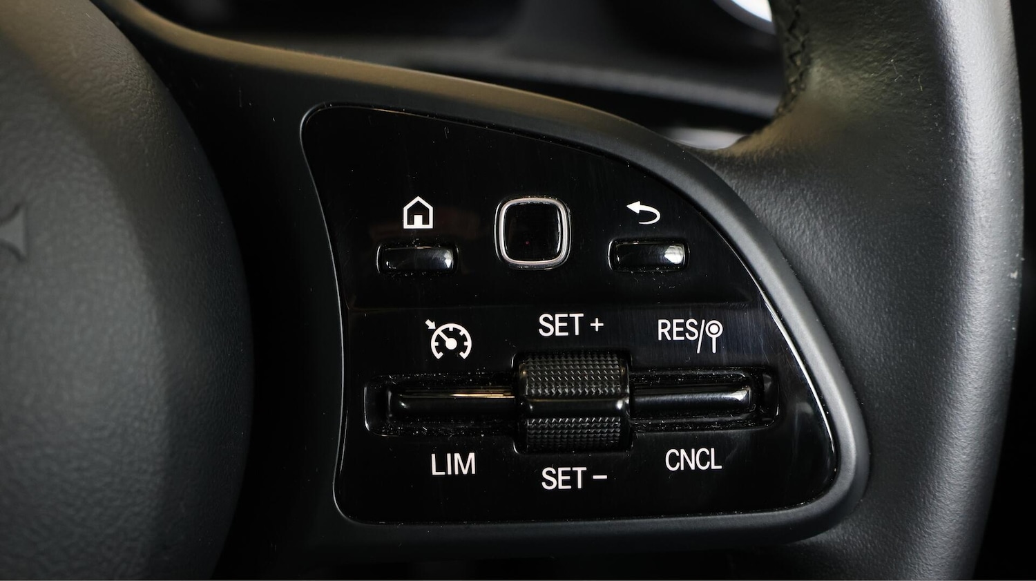 Used Mercedes-Benz A-Class 2020 for sale - 76512578: Photo 25