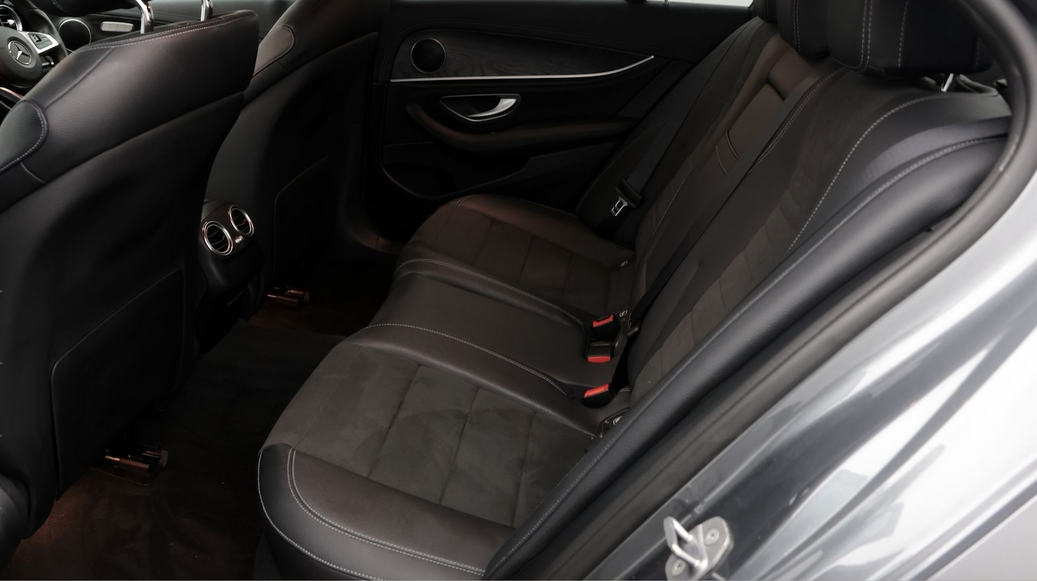 Used Mercedes-Benz E Class 2018 for sale - 77981709: Photo 16