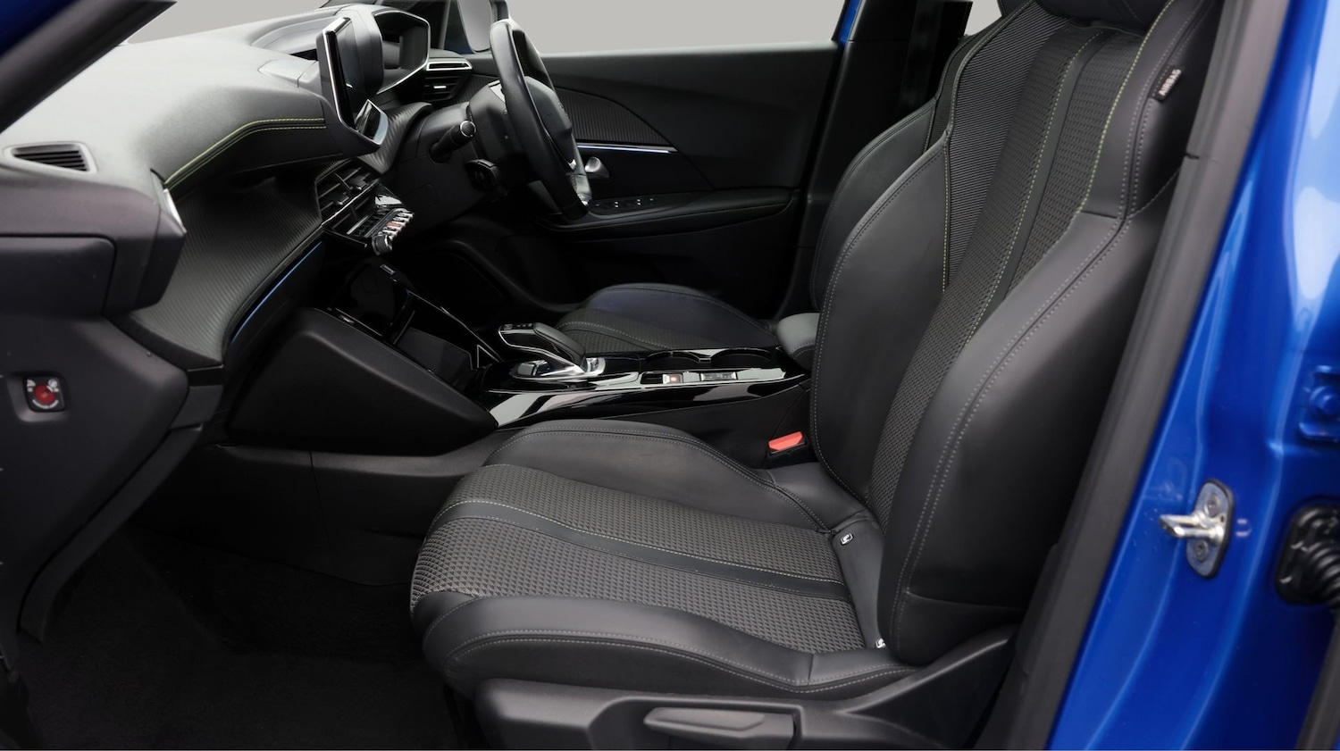 Used Peugeot 2008 2021 for sale - 77881452: Photo 14