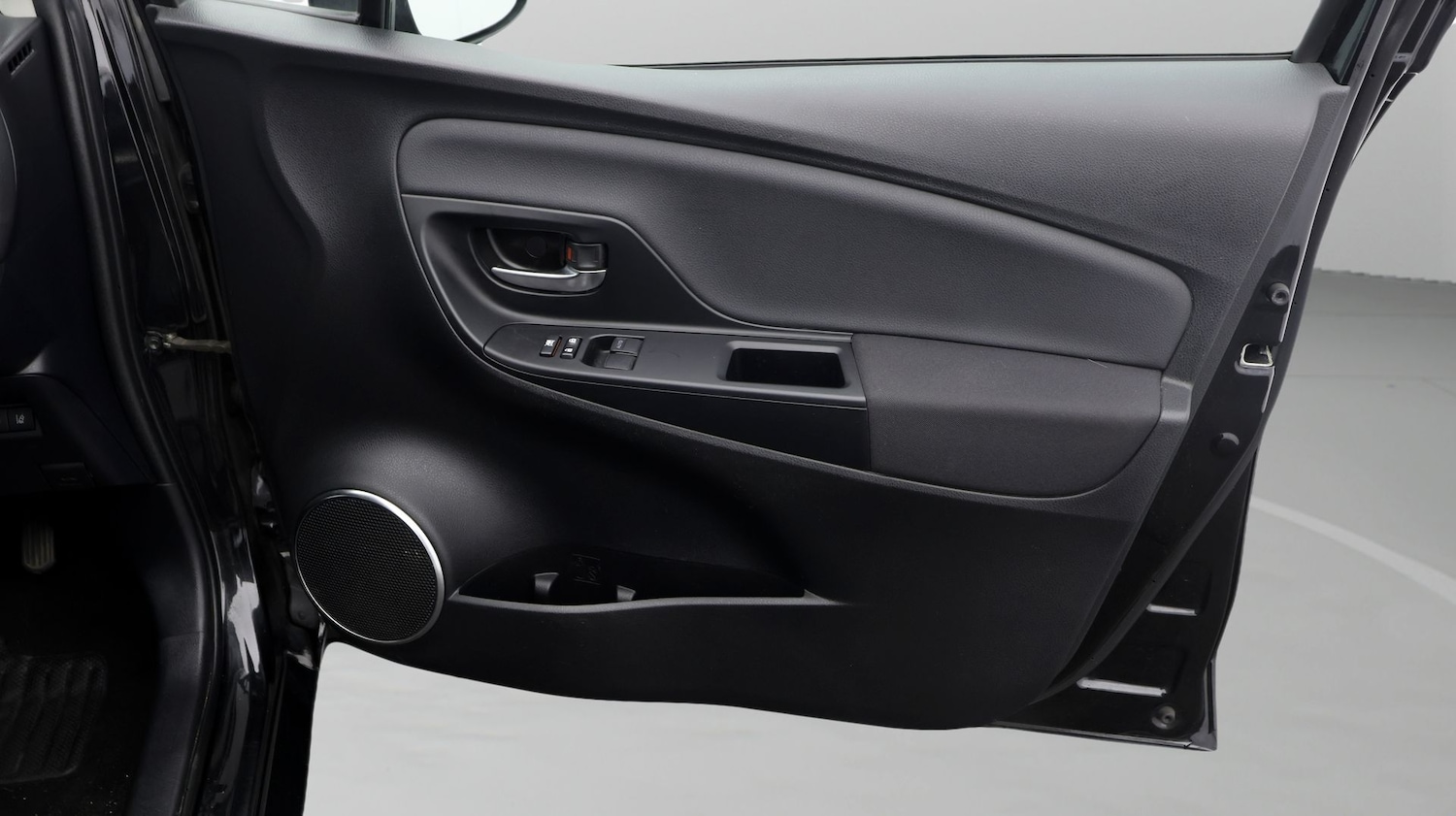 Used Toyota Yaris 2020 for sale - 77308621: Photo 15