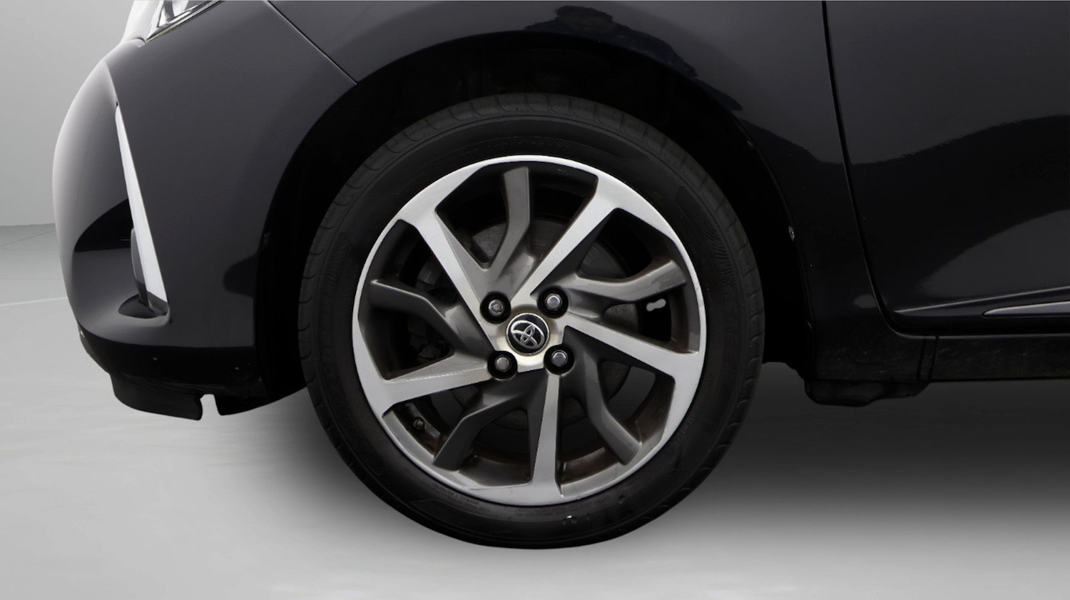 Used Toyota Yaris 2020 for sale - 77308621: Photo 18