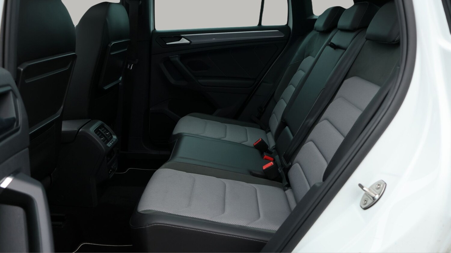 Used Volkswagen Tiguan 2019 for sale - 77530085: Photo 16