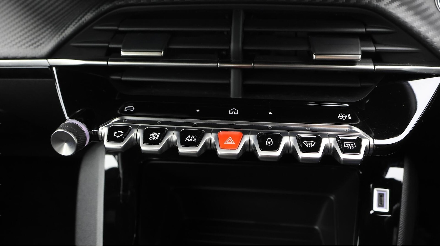 Used Peugeot 2008 2023 for sale - 76690072: Photo 13