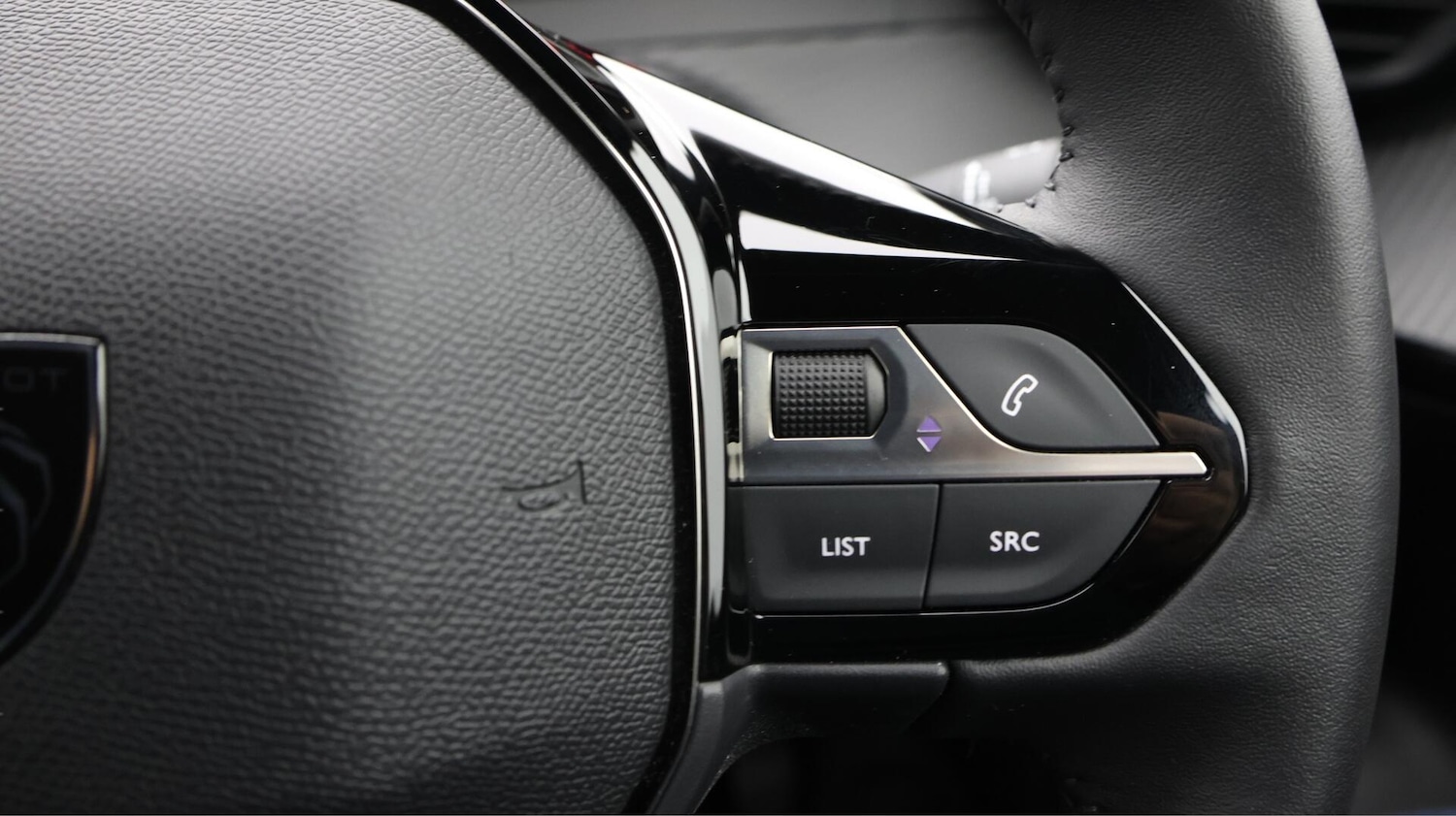 Used Peugeot 2008 2023 for sale - 76690072: Photo 24