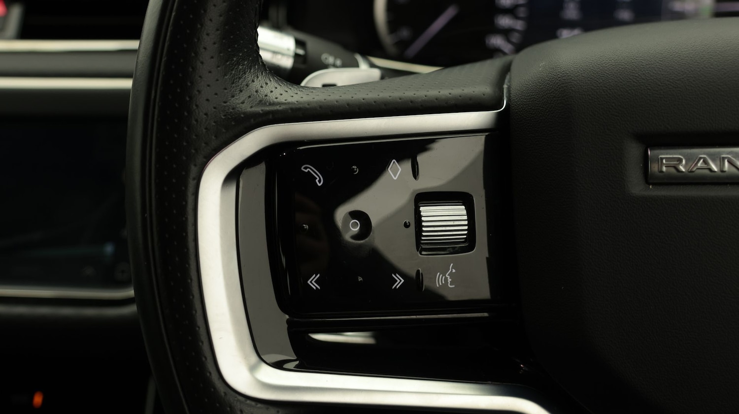 Used Land Rover Range Rover Evoque 2022 for sale - 77762863: Photo 24