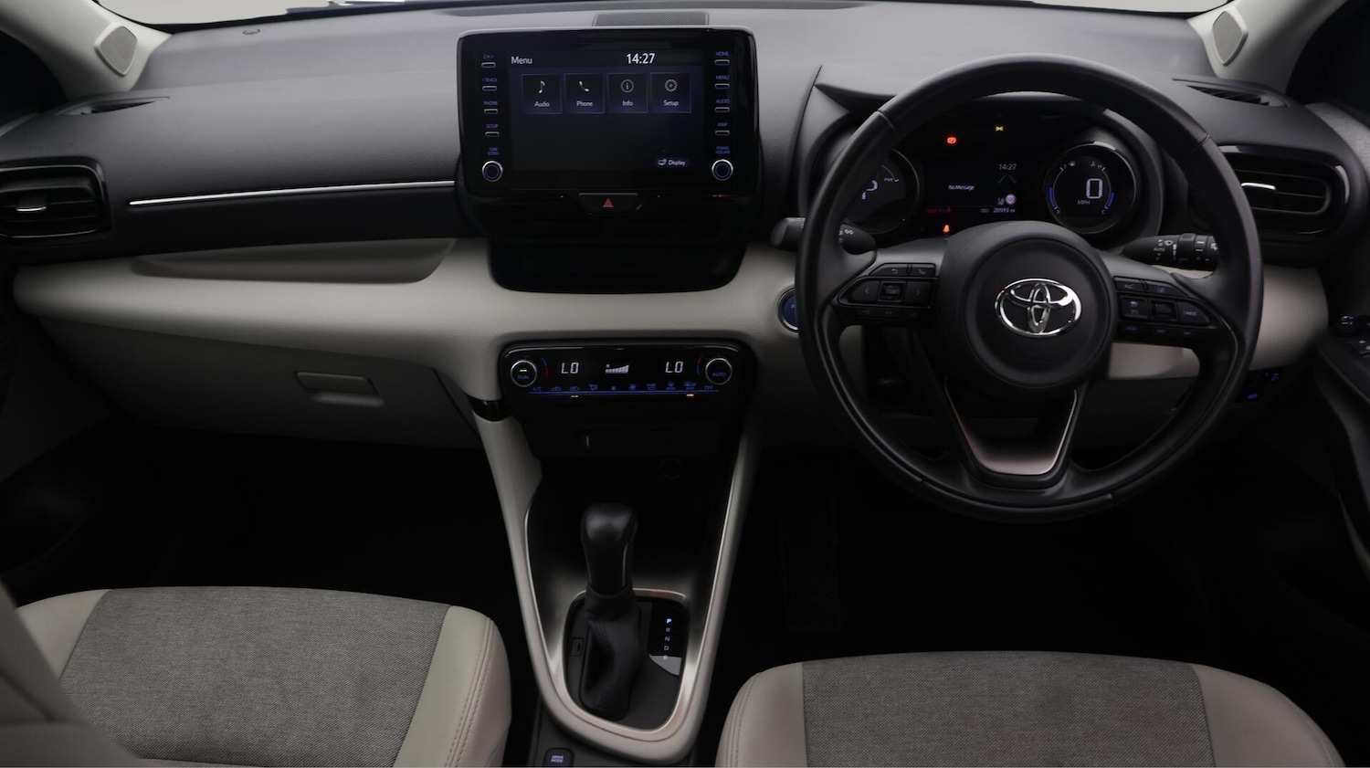 Used Toyota Yaris 2021 for sale - 76136679: Photo 19