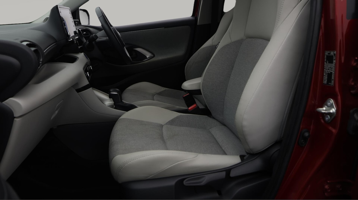 Used Toyota Yaris 2021 for sale - 76136679: Photo 21