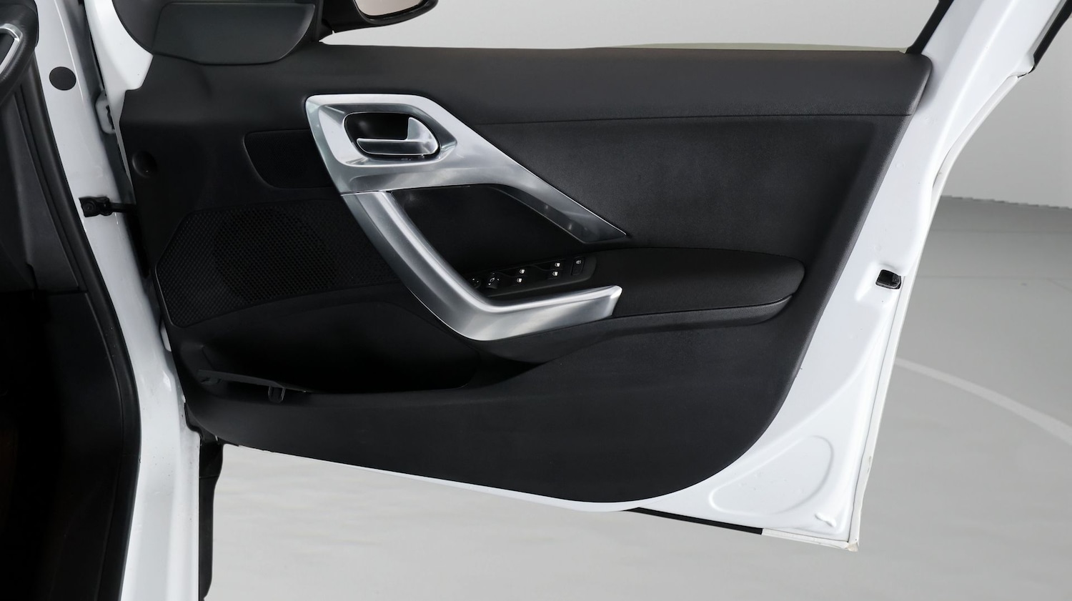 Used Peugeot 2008 2019 for sale - 77532175: Photo 14