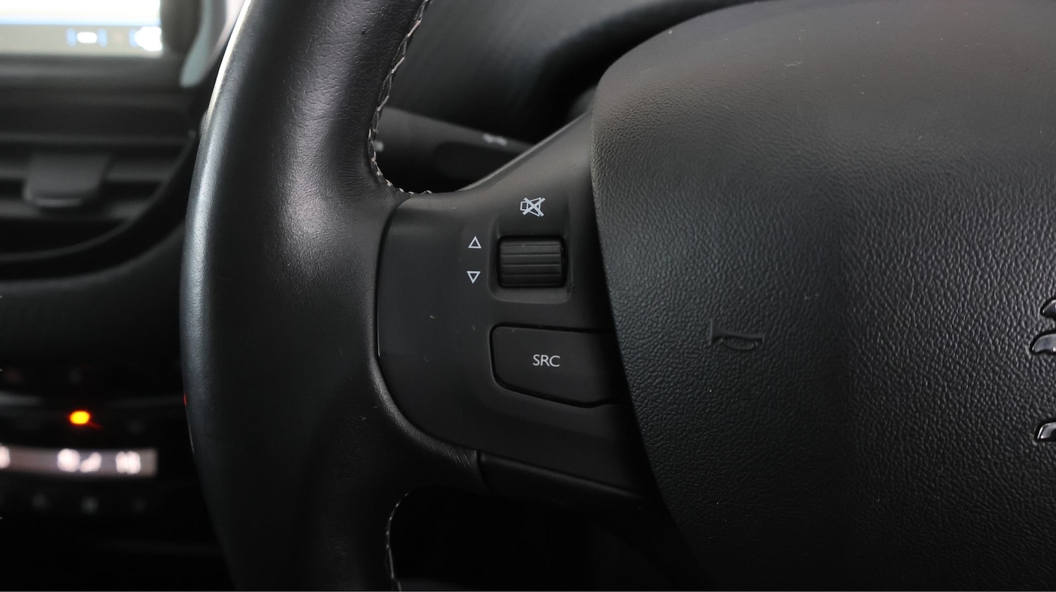 Used Peugeot 2008 2019 for sale - 77532175: Photo 20