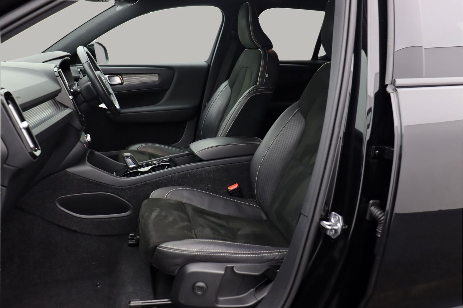 Used Volvo XC40 2020 for sale - 77346148: Photo 14