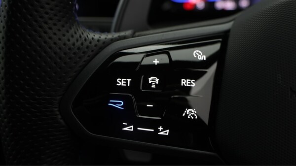 Used Volkswagen Golf 2023 for sale - 76094339: Photo 39