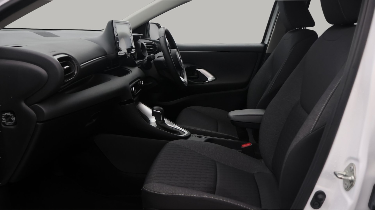 Used Toyota Yaris 2022 for sale - 77367087: Photo 14