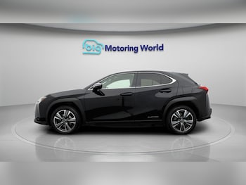 Used Lexus UX 2021 for sale - 79280197: Photo