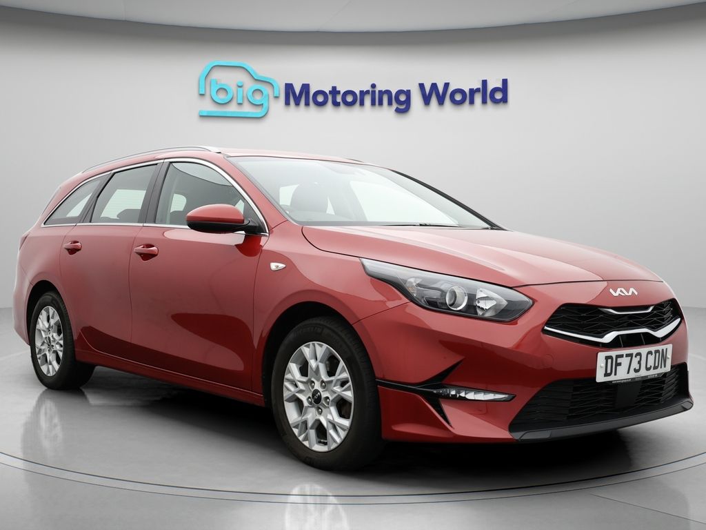 Used Kia Ceed 2023 for sale - 76892289: Photo 2