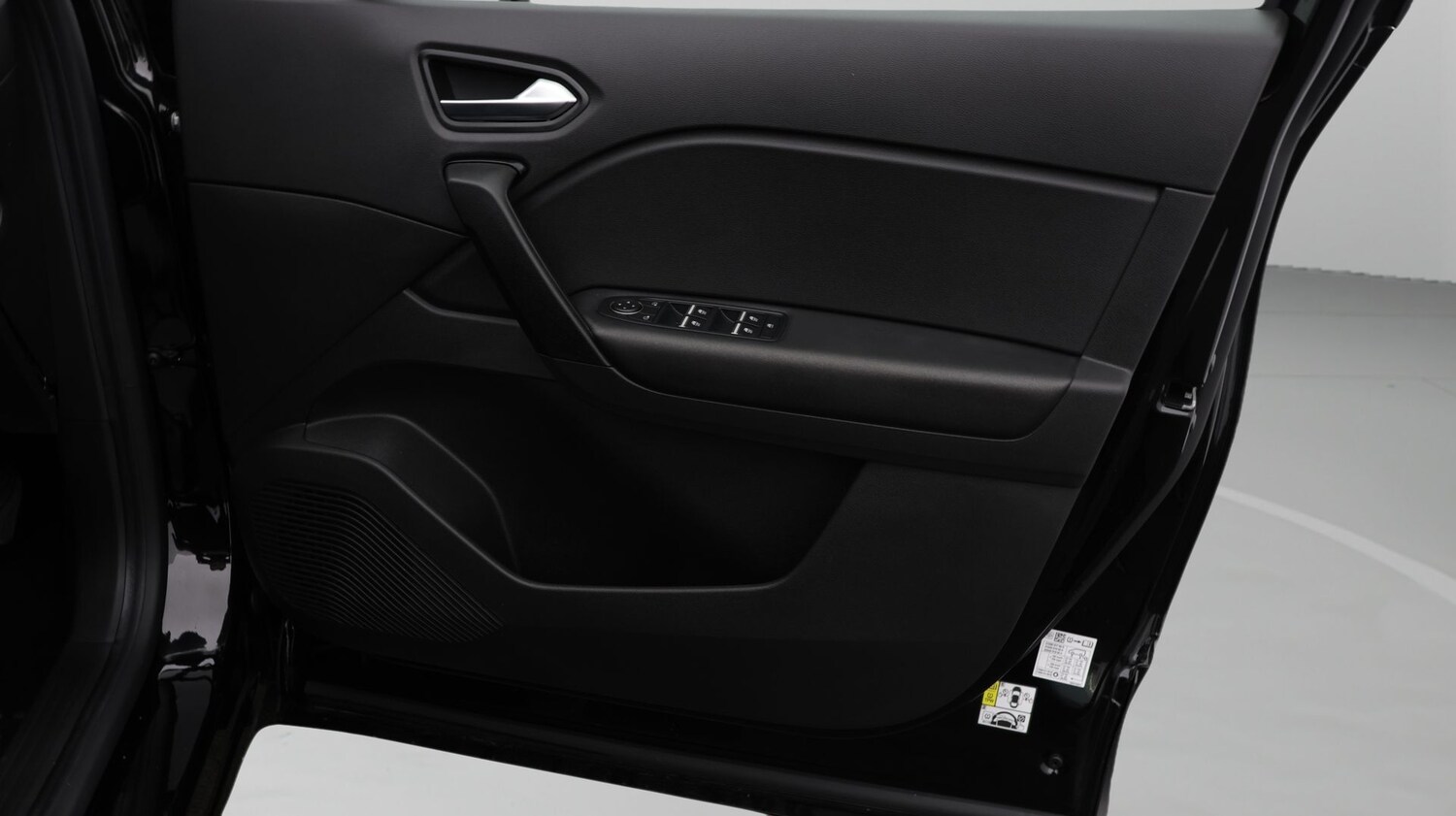 Used Renault Captur 2025 for sale - 78171667: Photo 15