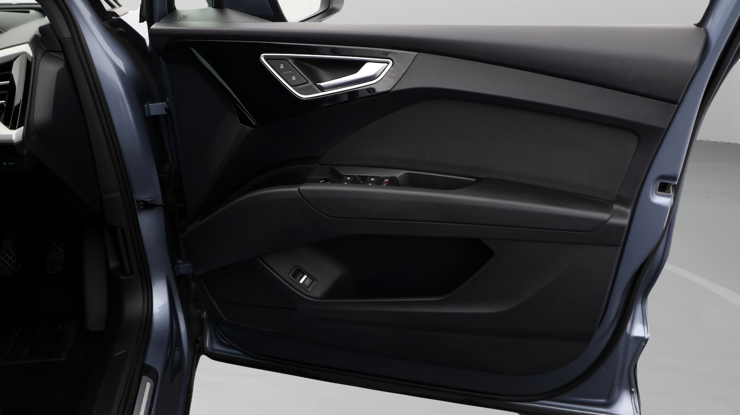 Used Audi Q4 e-tron 2023 for sale - 77228304: Photo 15