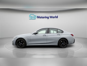Used BMW 3 Series 2023 for sale - 79532116: Photo