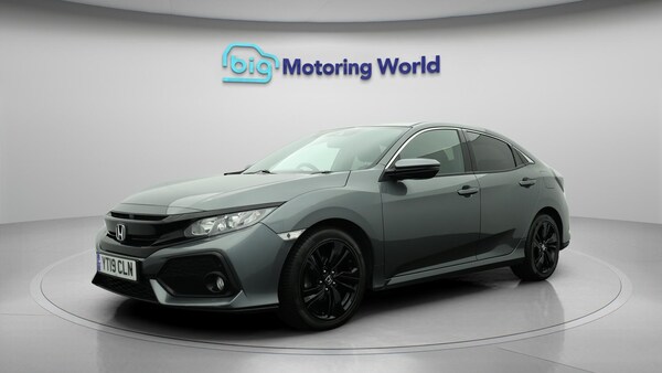 Used Honda Civic 2019 for sale - 76284322: Photo 4