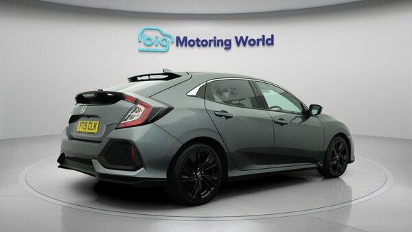 Used Honda Civic 2019 for sale - 76284322: Photo 8