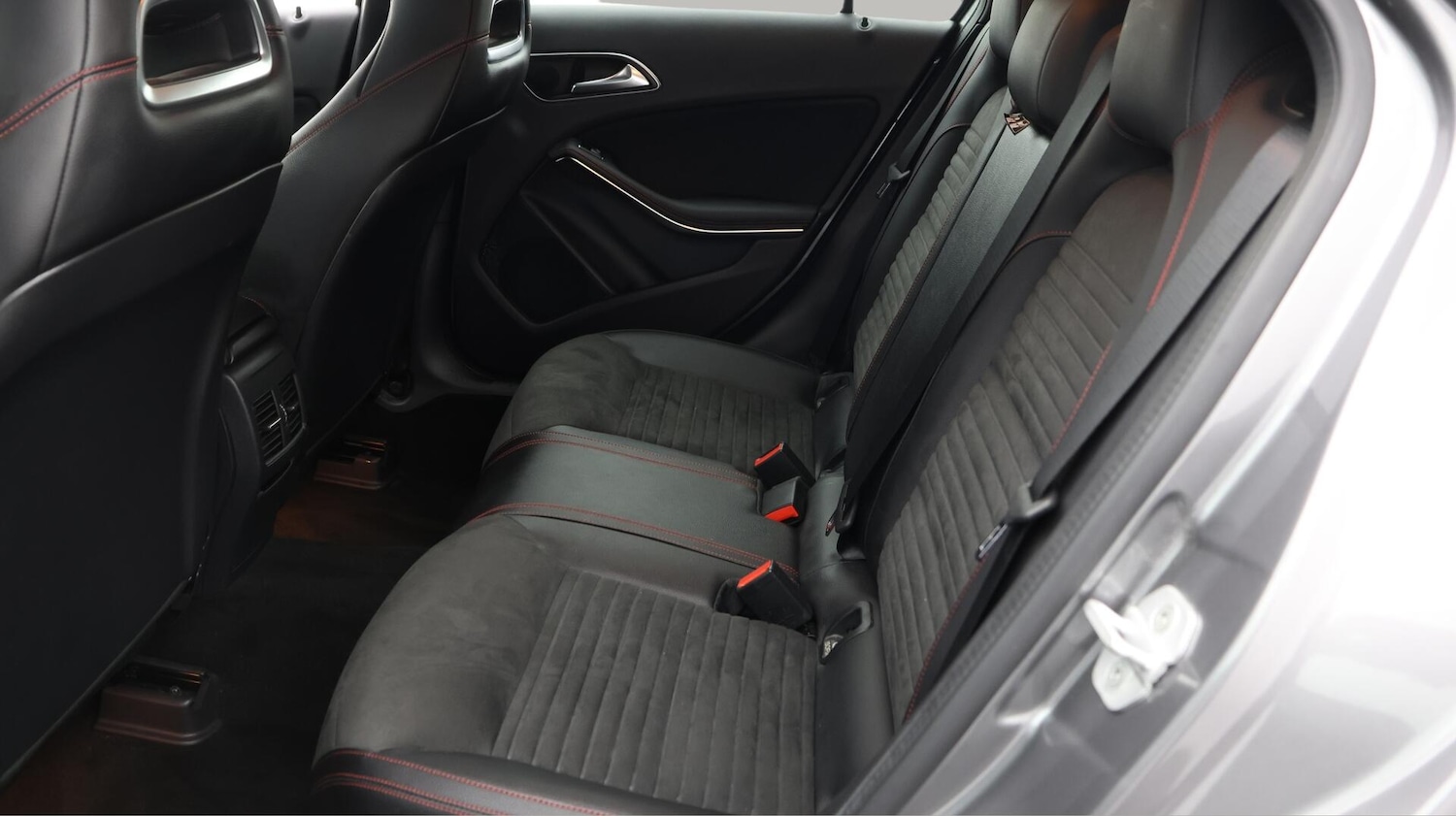 Used Mercedes-Benz A-Class 2017 for sale - 76072122: Photo 17