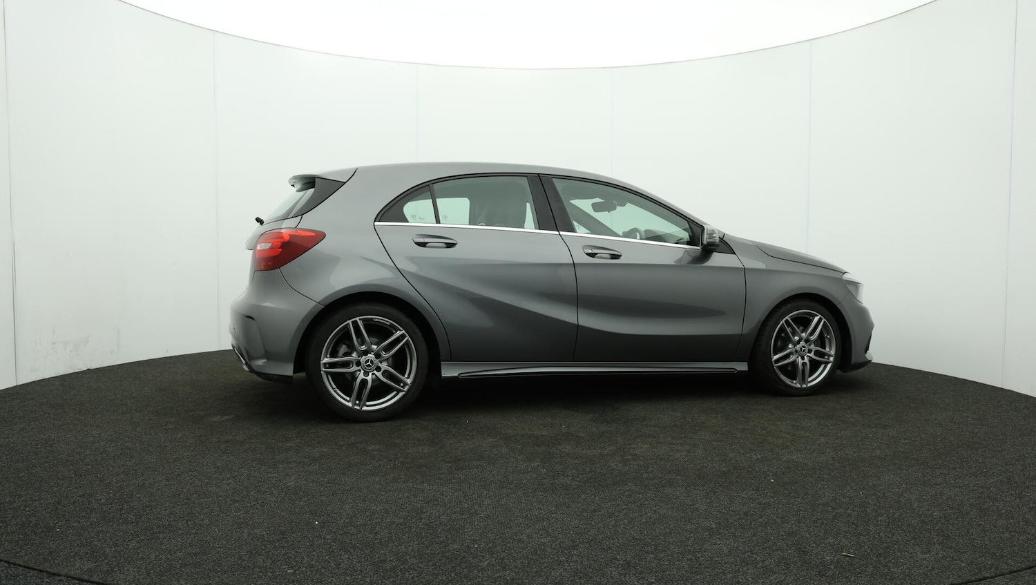 Used Mercedes-Benz A-Class 2017 for sale - 76072122: Photo 41