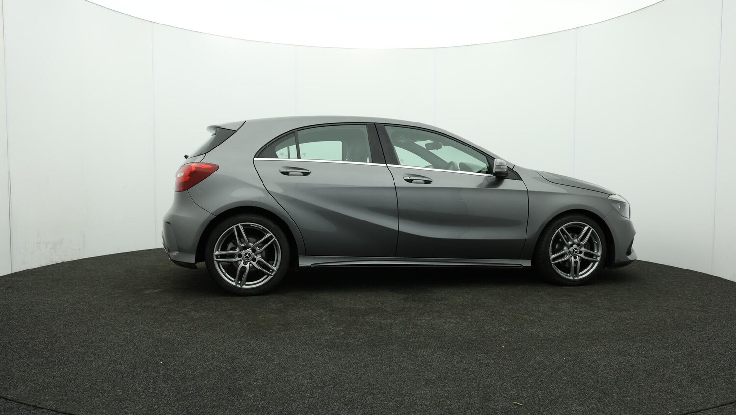 Used Mercedes-Benz A-Class 2017 for sale - 76072122: Photo 42