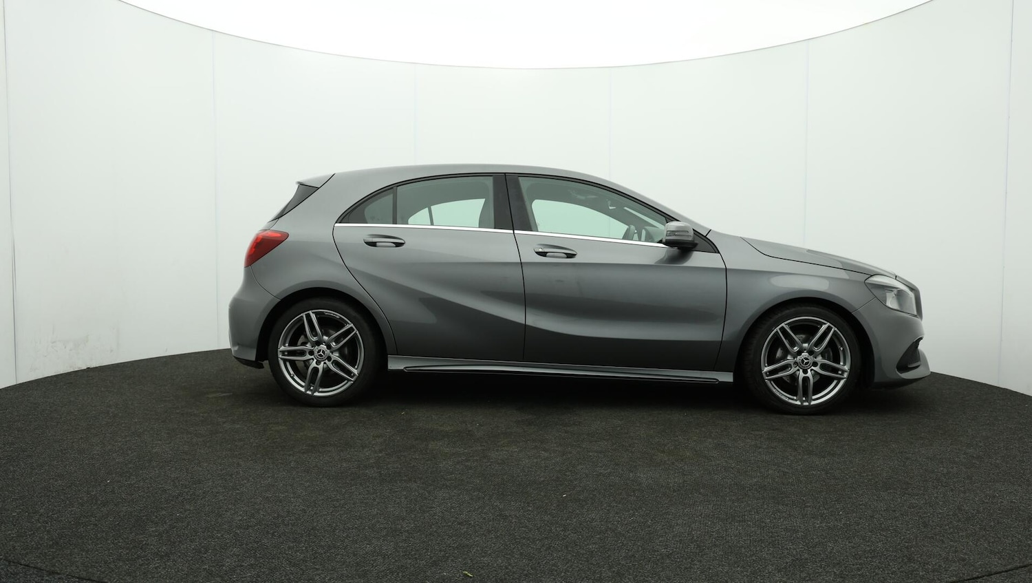Used Mercedes-Benz A-Class 2017 for sale - 76072122: Photo 44