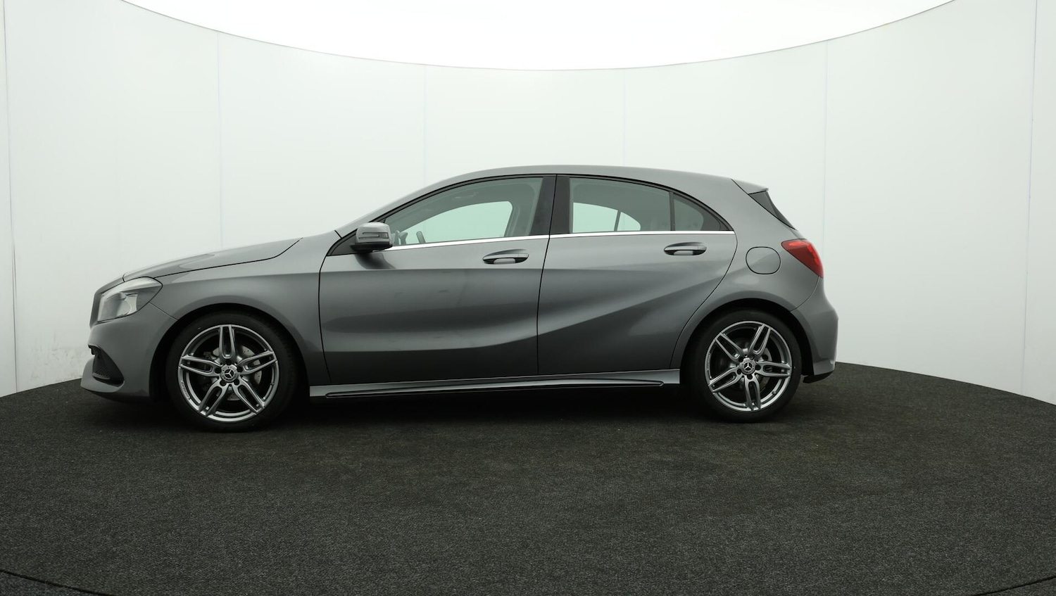 Used Mercedes-Benz A-Class 2017 for sale - 76072122: Photo 72