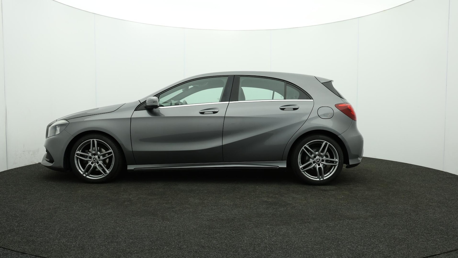 Used Mercedes-Benz A-Class 2017 for sale - 76072122: Photo 73
