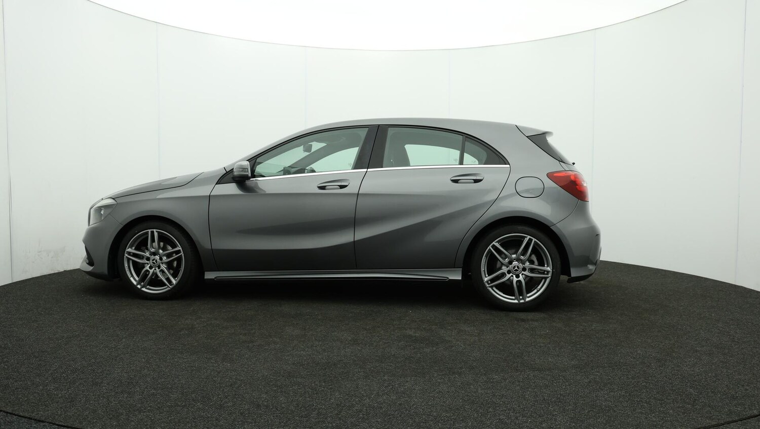 Used Mercedes-Benz A-Class 2017 for sale - 76072122: Photo 74