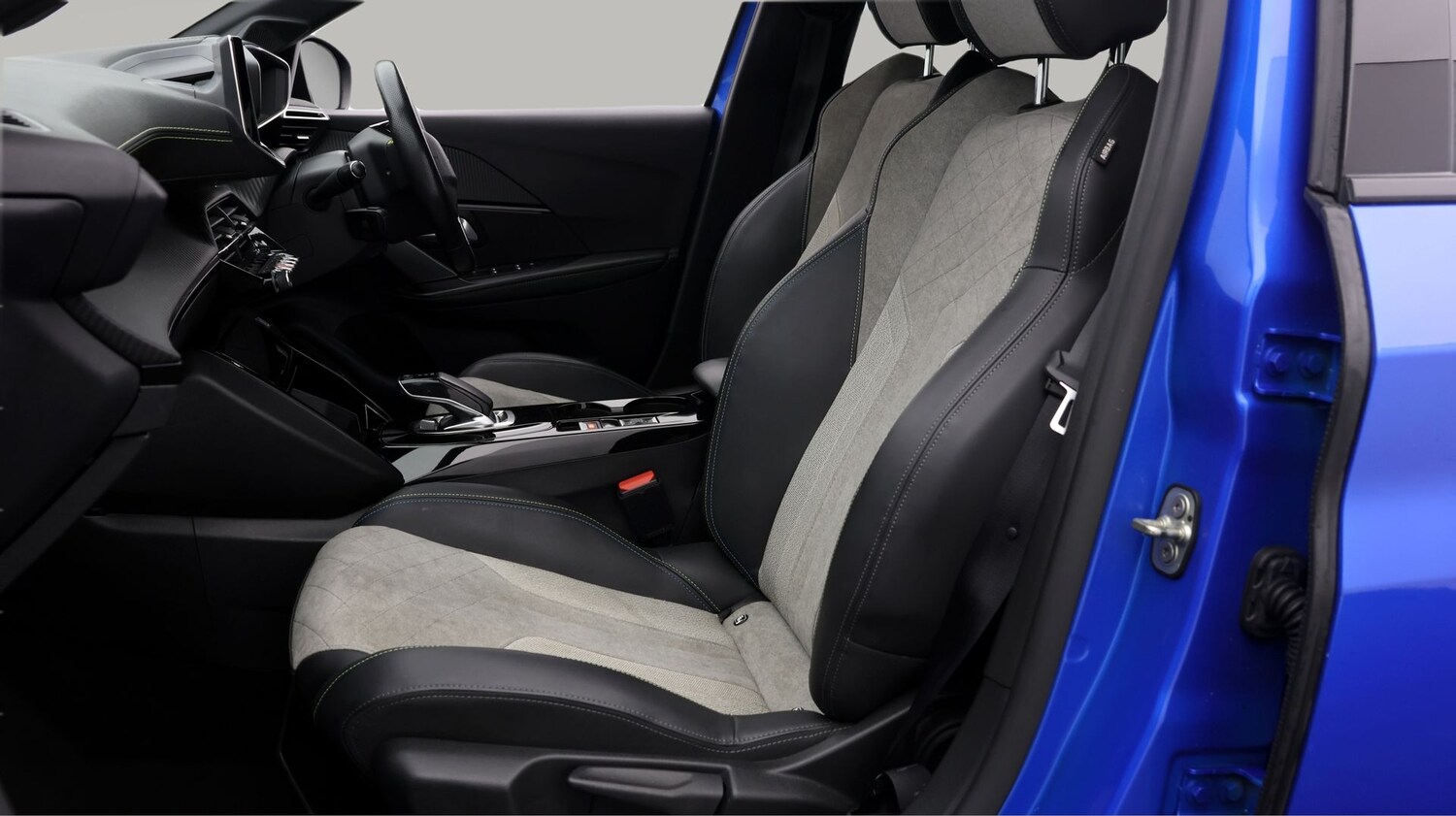 Used Peugeot 208 2020 for sale - 77525235: Photo 14