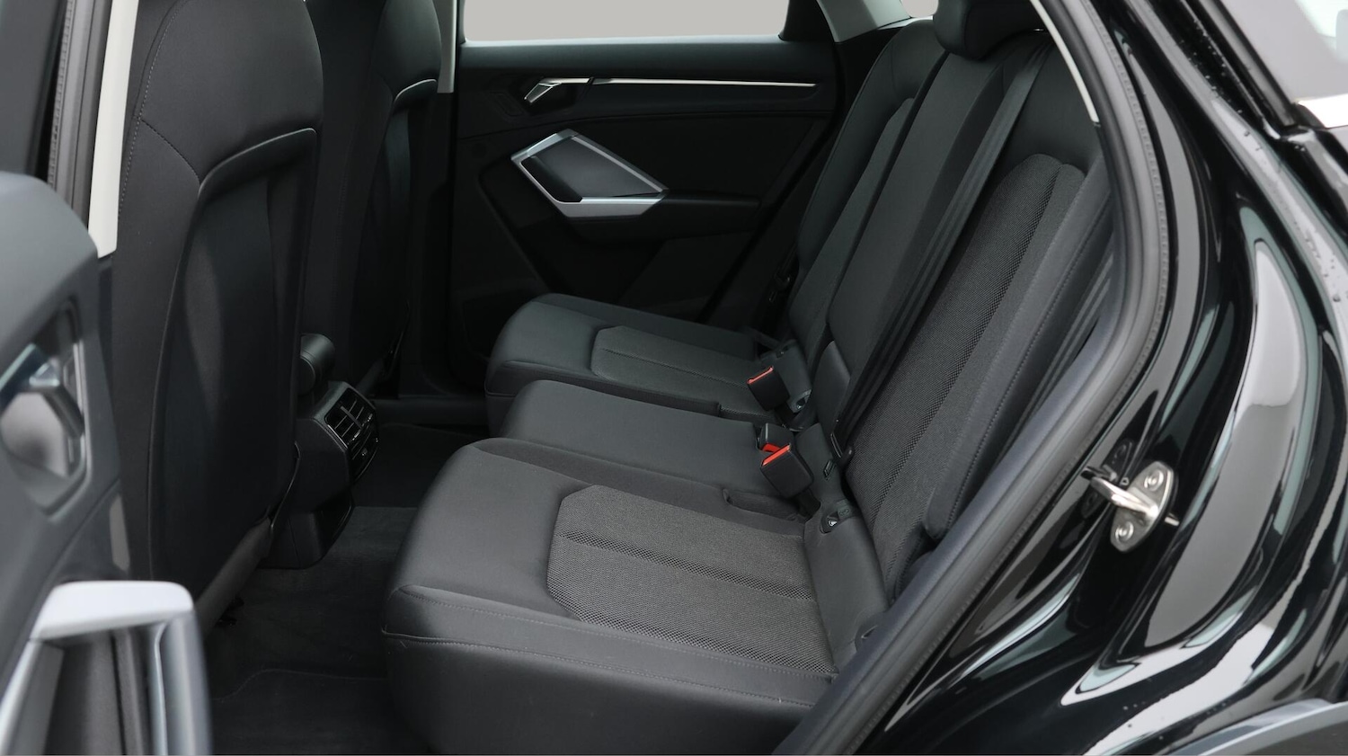 Used Audi Q3 2023 for sale - 76370881: Photo 17