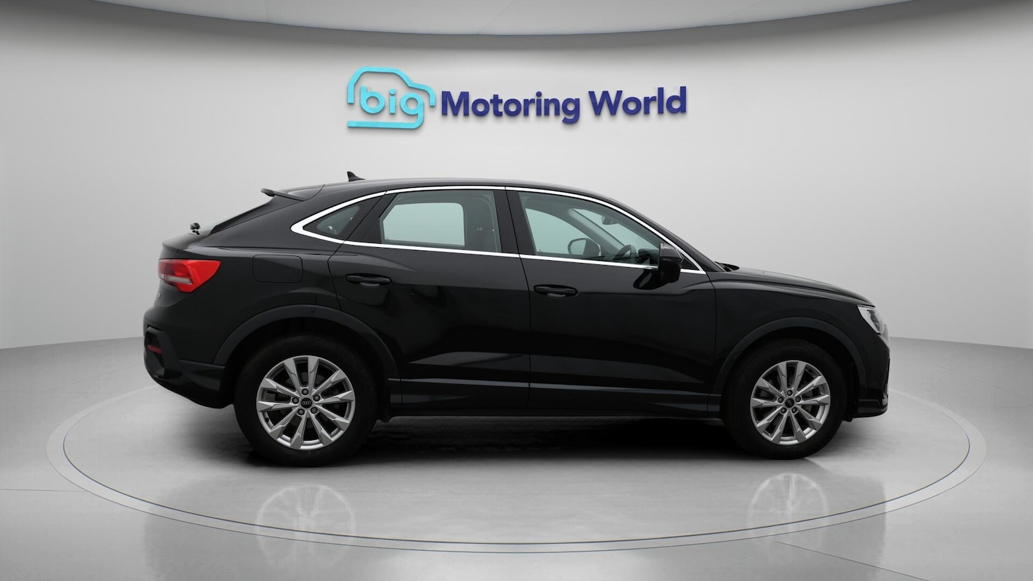 Used Audi Q3 2023 for sale - 76370881: Photo 9