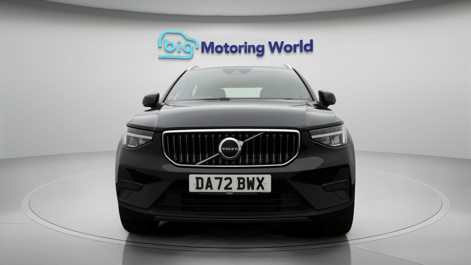 Used Volvo XC40 for sale - 78112788: Photo 2