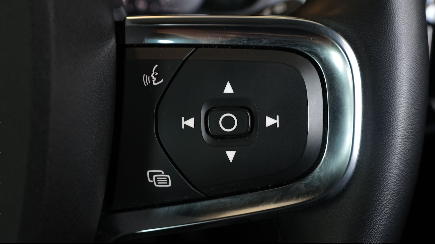 Used Volvo XC40 for sale - 78112788: Photo 22