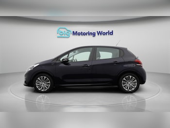 Used Peugeot 208 2019 for sale - 76562041: Photo