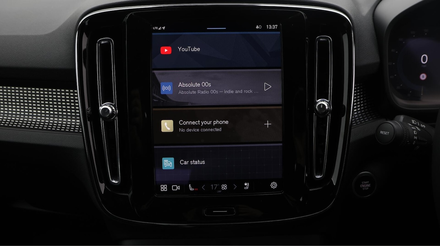 Used Volvo XC40 2024 for sale - 76307141: Photo 12